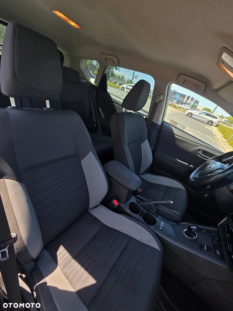 Toyota Auris Hybrid 135 Prestige - 19