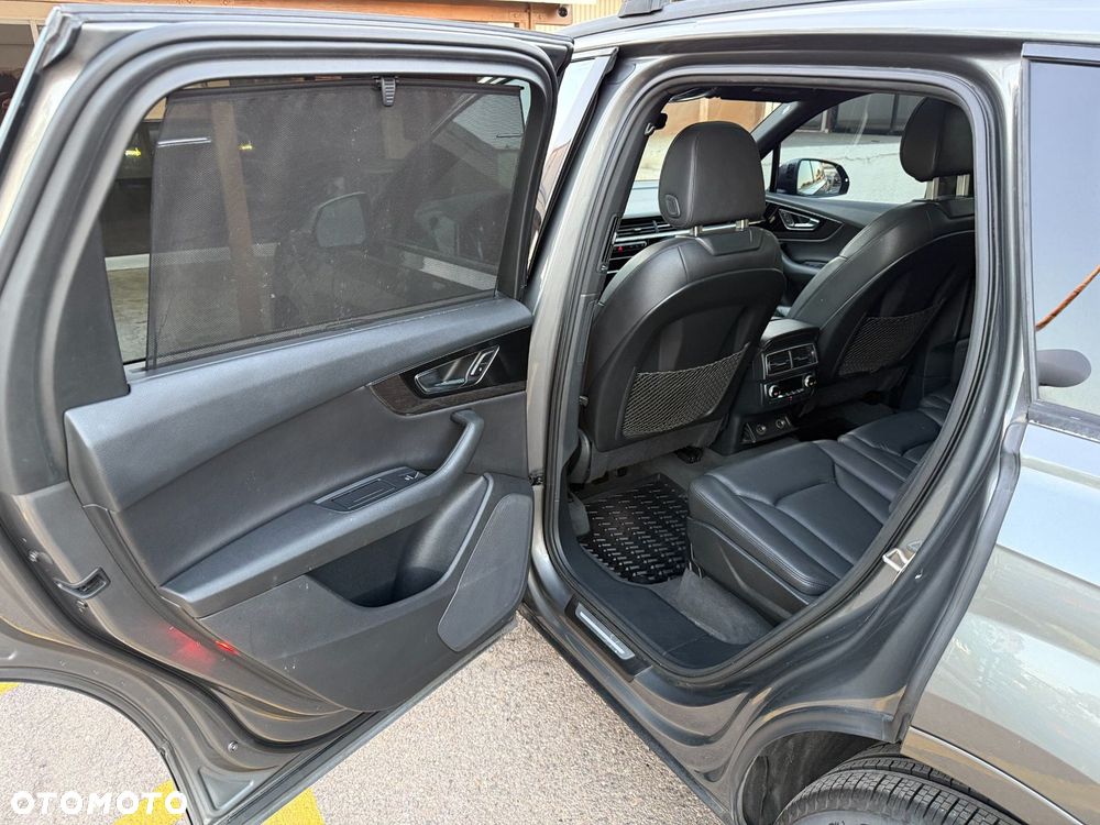 Audi Q7 - 15