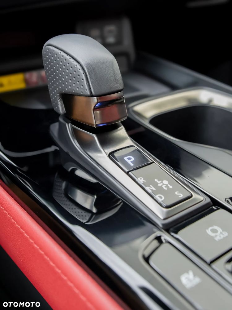Lexus NX - 14