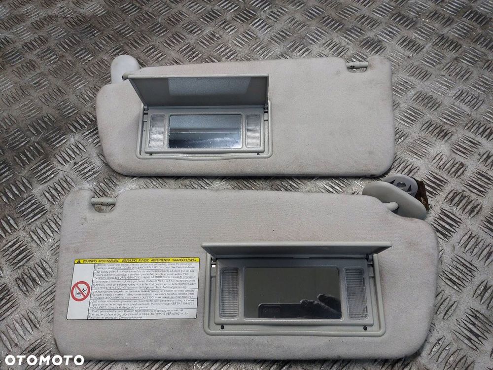 OSŁONA PRZECIWSŁONECZNA LEWA +  PRAWA TOYOTA COROLLA VERSO II - 2