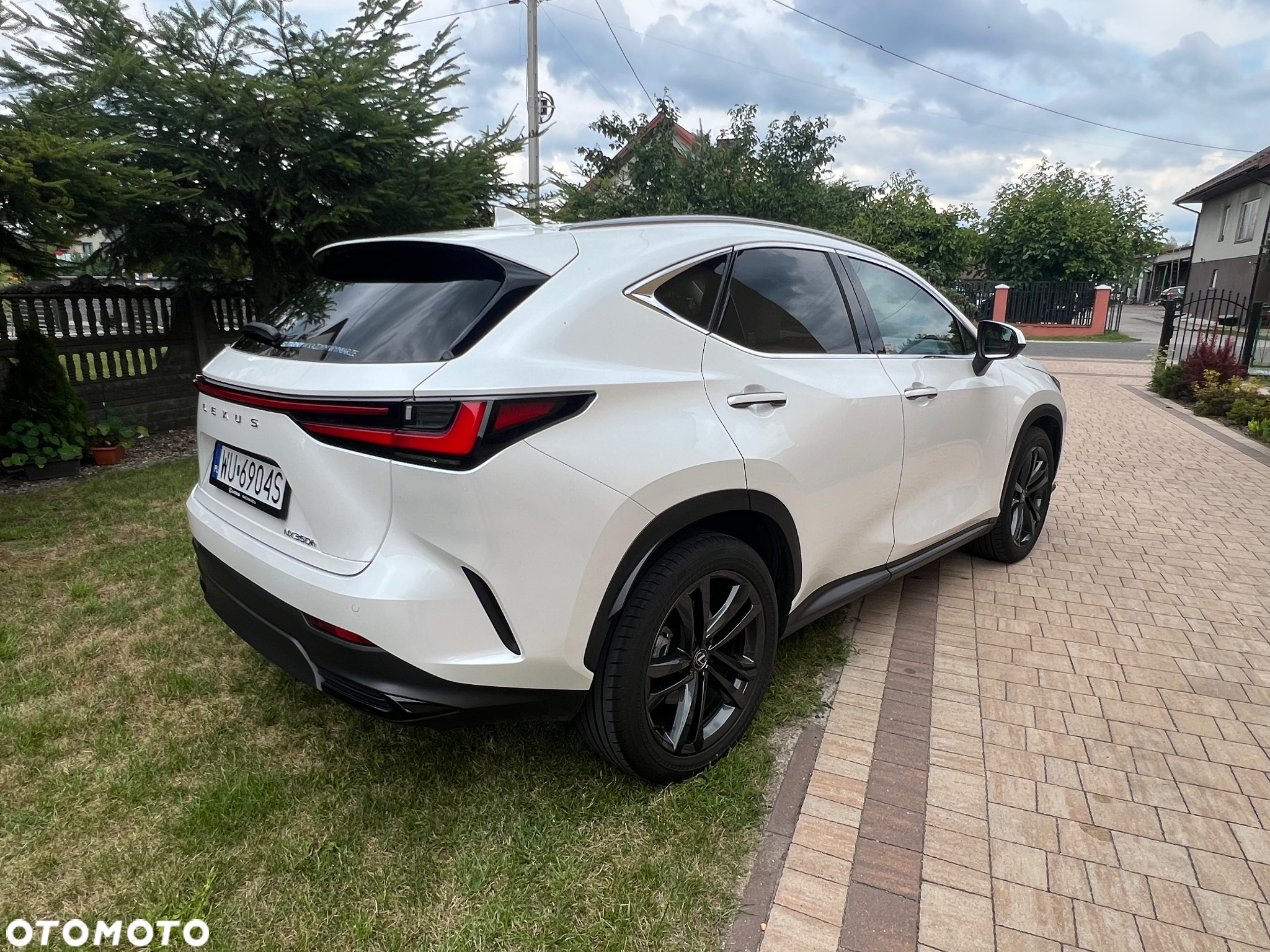 Lexus NX 350h Prestige AWD - 4