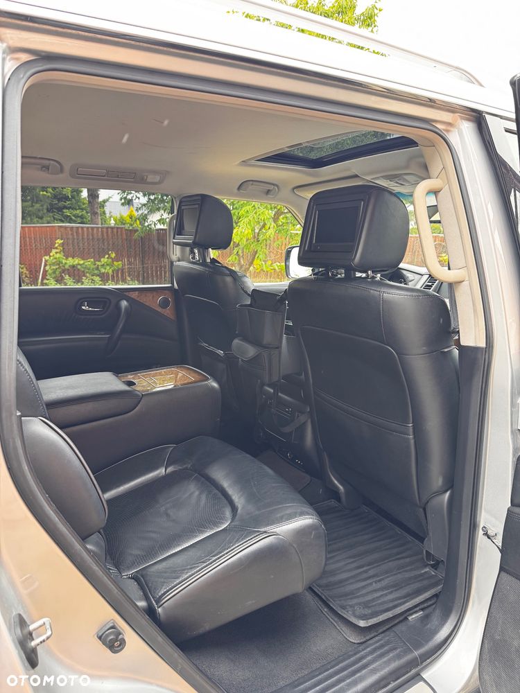 Infiniti QX80 - 14