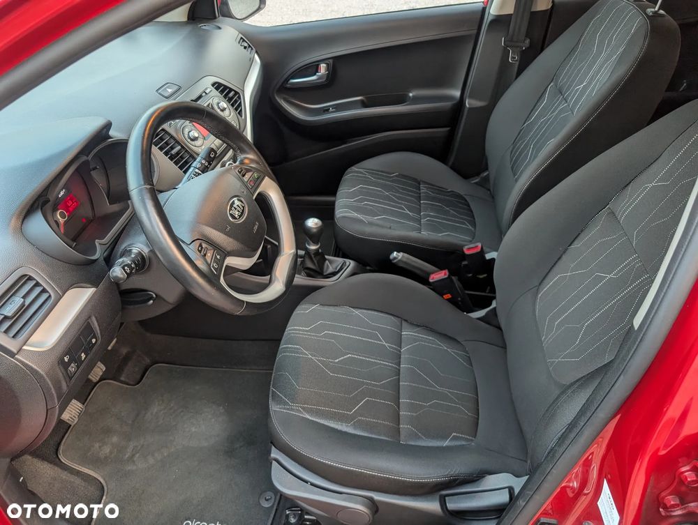 Kia Picanto 1.0 Dream Team Edition - 12