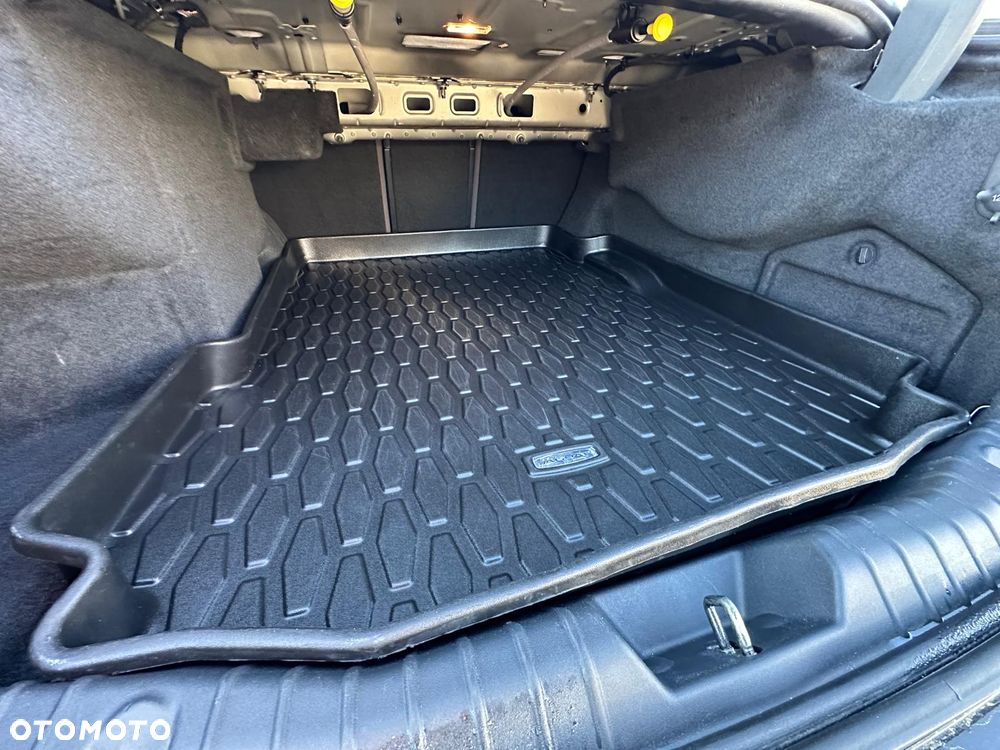 Jaguar XF 25t Prestige - 18