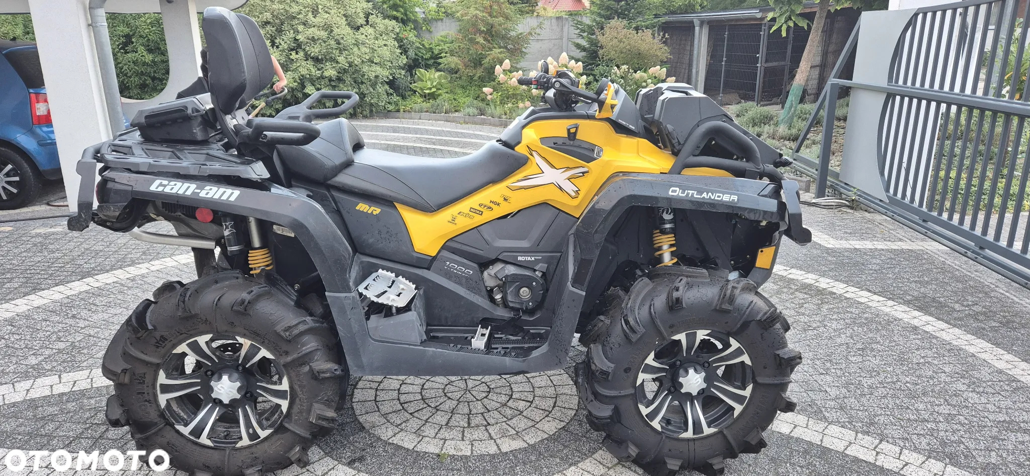 Can-Am Outlander Max - 2