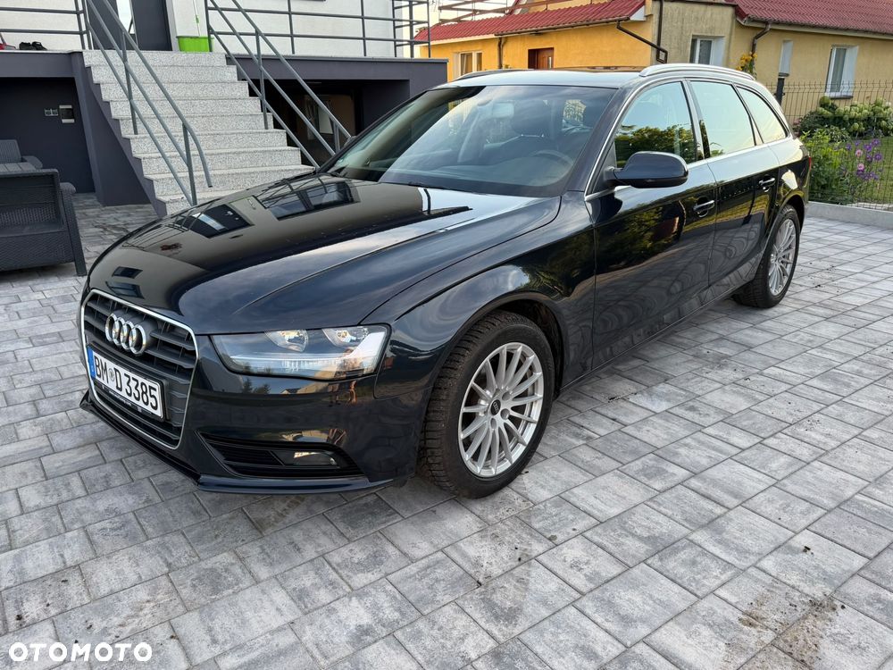 Audi A4 Avant - 1