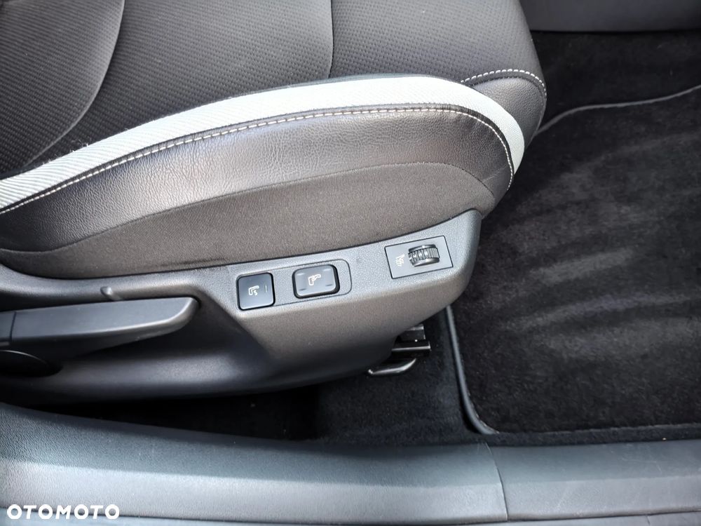 Citroën DS4 HDi 165 SoChic - 16