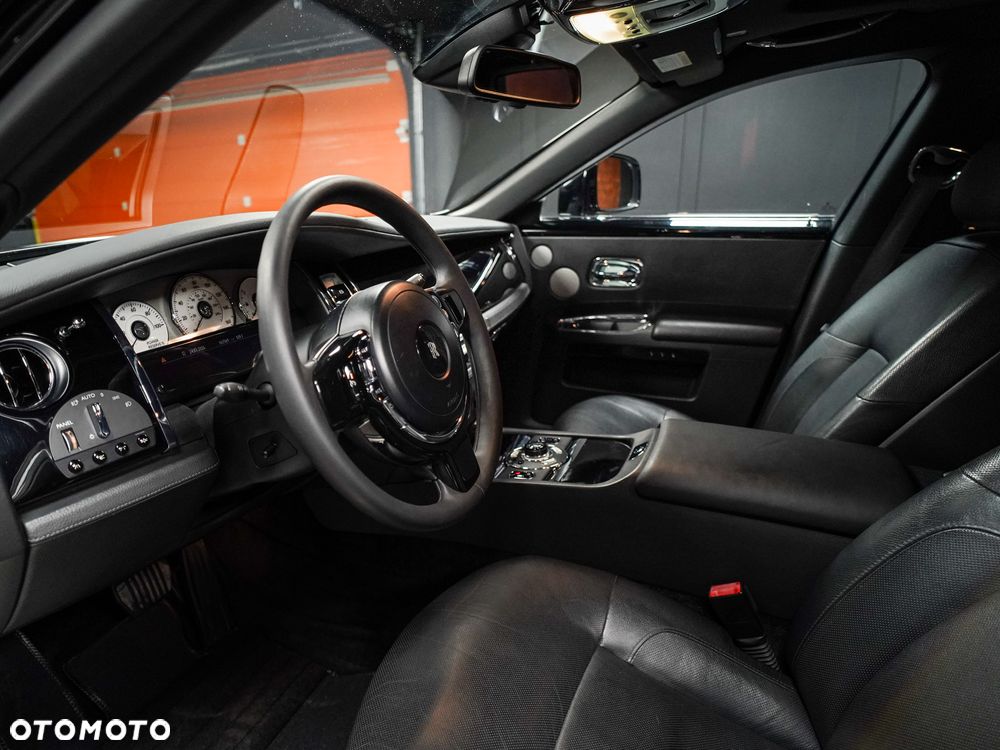 Rolls-Royce Ghost - 33