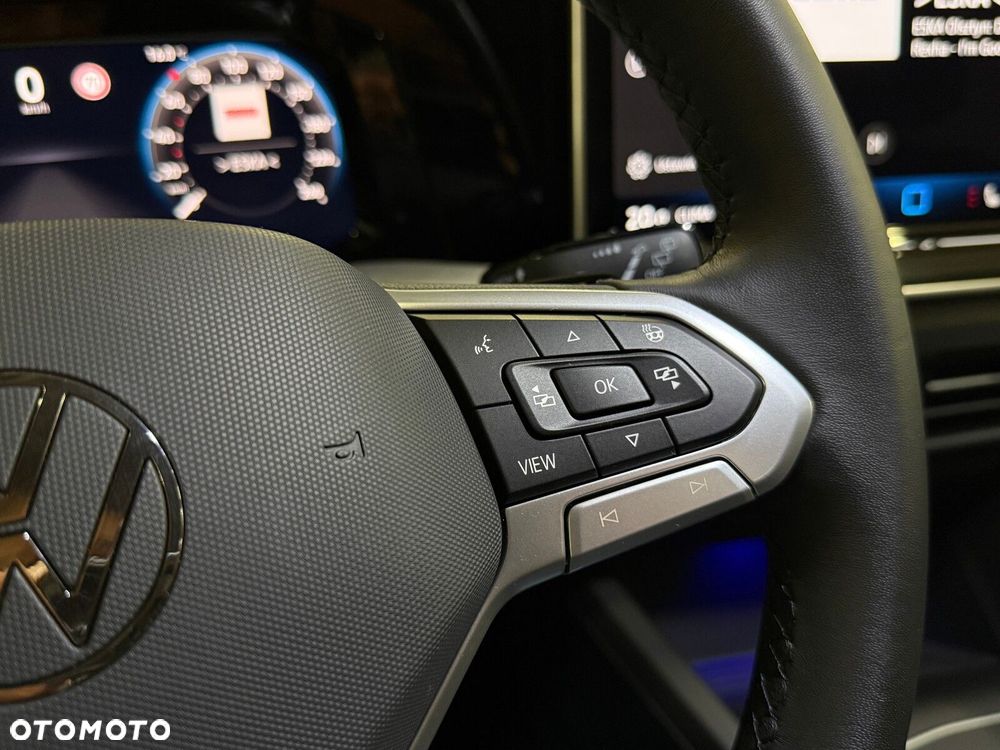 Volkswagen Golf - 33