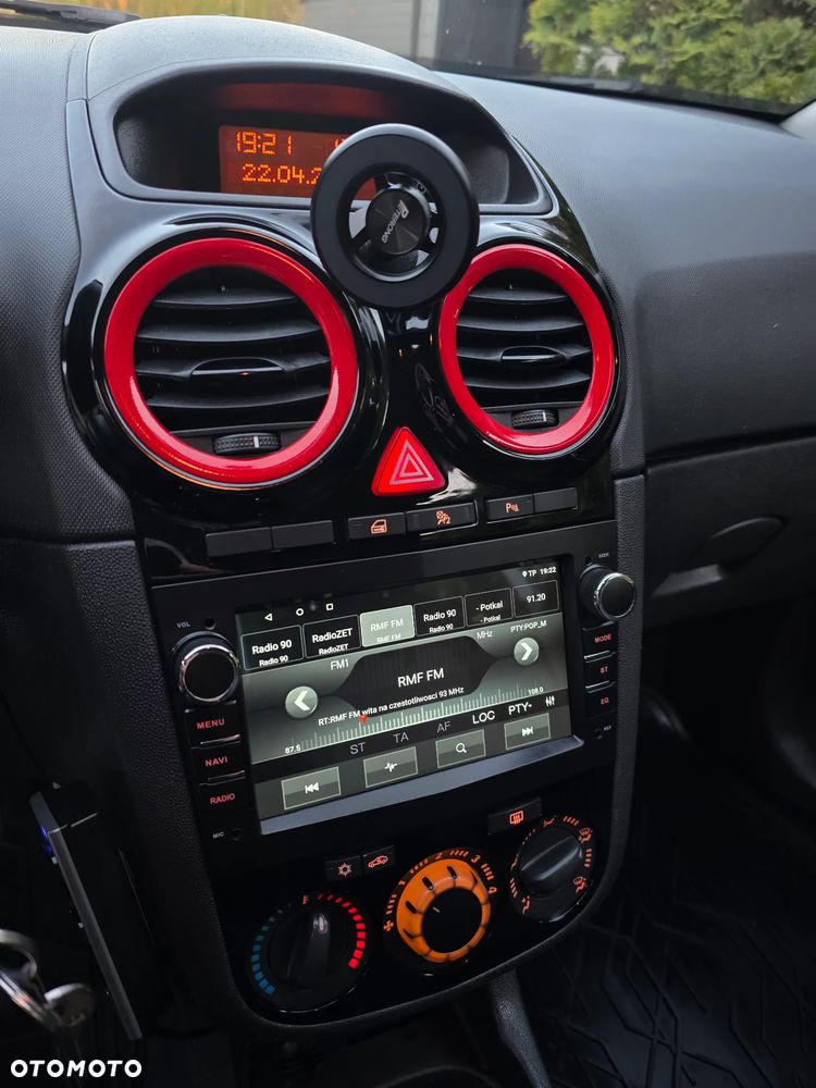 Opel Corsa 1.4 16V Color Edition - 15