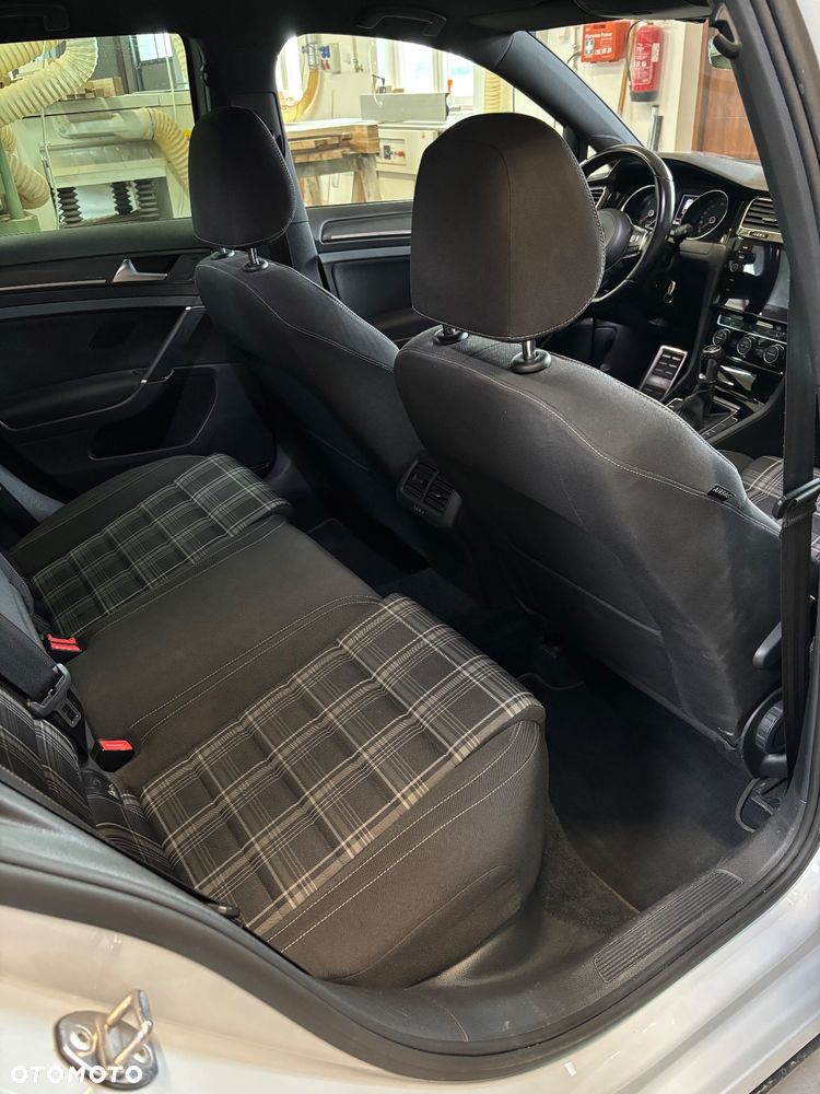 Volkswagen Golf GTD (BlueMotion Technology) - 13
