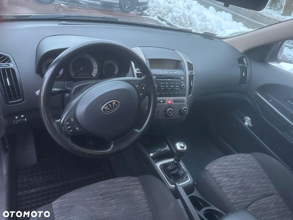 Kia Ceed 1.6 Crdi Comfort - 11