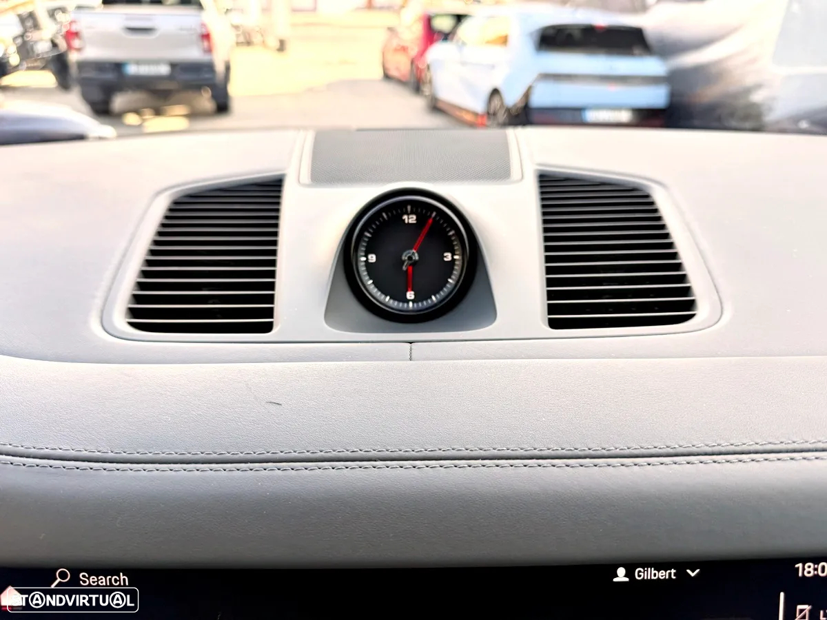 Porsche Cayenne Coupé E-Hybrid - 18