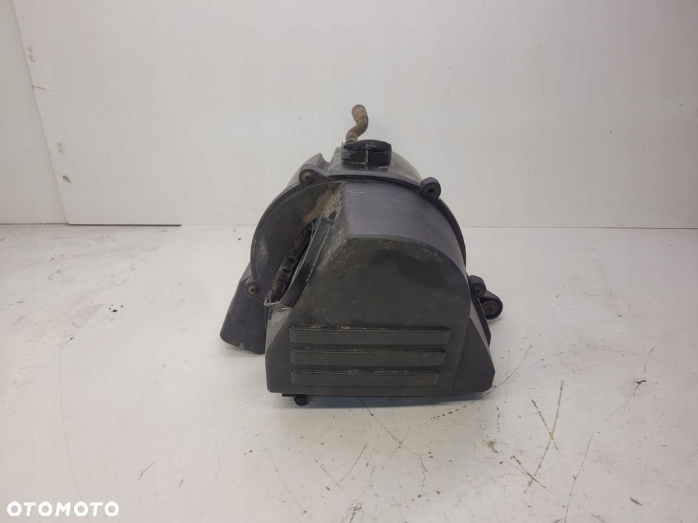 OBUDOWA FILTRA POWIETRZA AUDI A1 8X VW 6R0129601C - 2