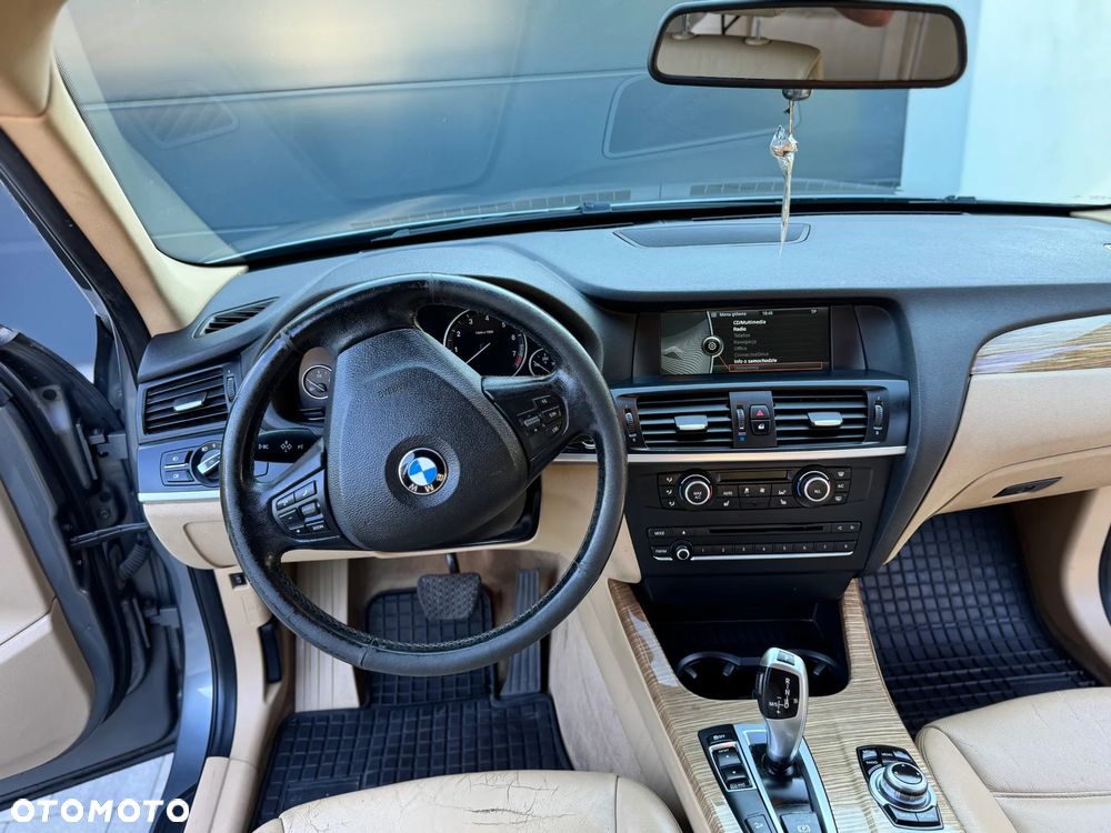 BMW X3 28i xDrive - 8