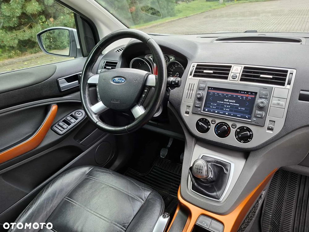 Ford Kuga 2.0 TDCi Titanium FWD - 11