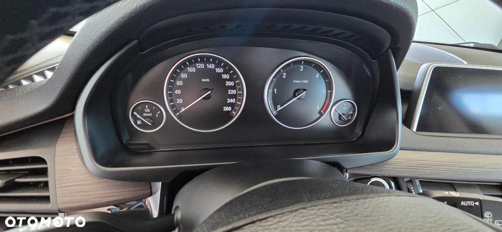 BMW X5 xDrive30d - 11