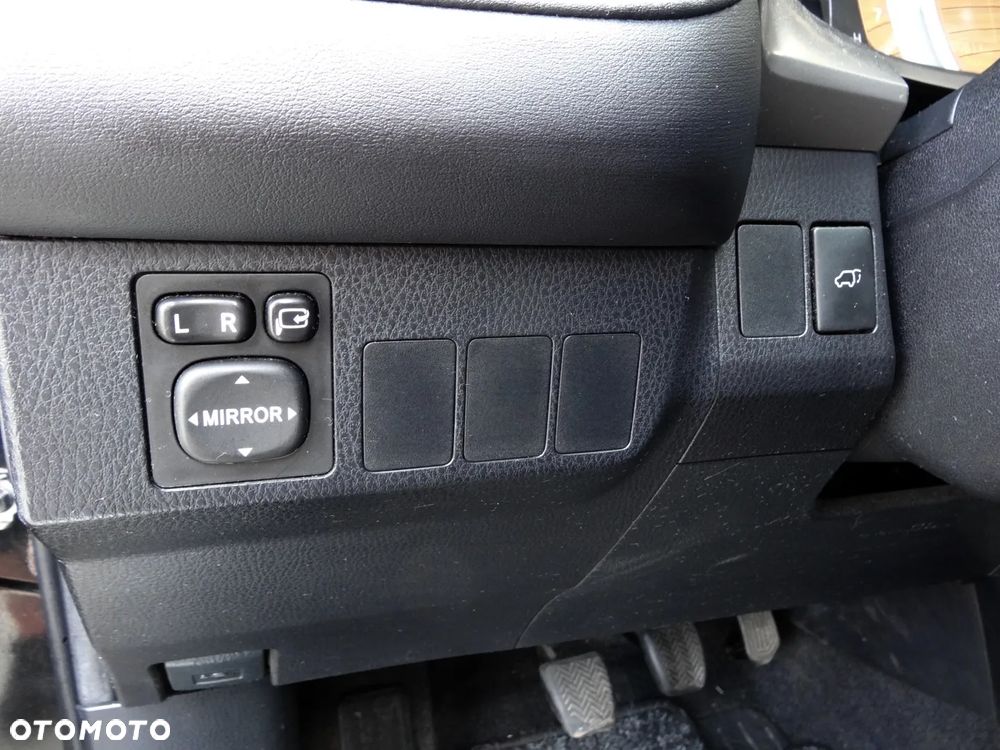 Toyota RAV4 2.0 D-4D 4x2 Start-Stop Executive - 32