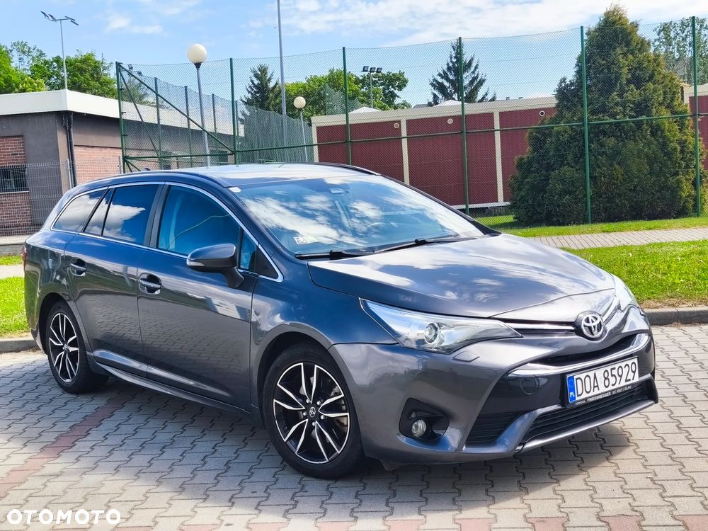 Toyota Avensis Touring Sports 2.0 D-4D Executive - 5