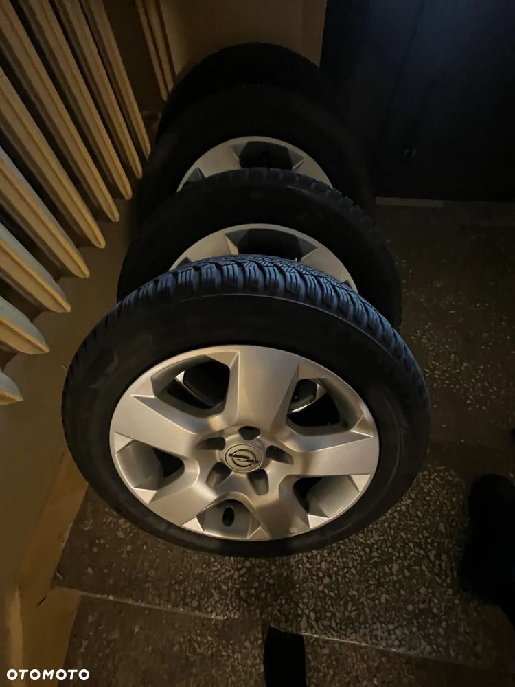 Opel Astra 2.0 Turbo Cosmo - 23