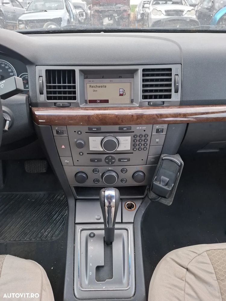 Dezmembrez Opel Vectra 1.9 cdti - 13