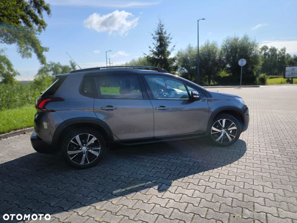 Peugeot 2008 1.6 BlueHDi Allure - 11