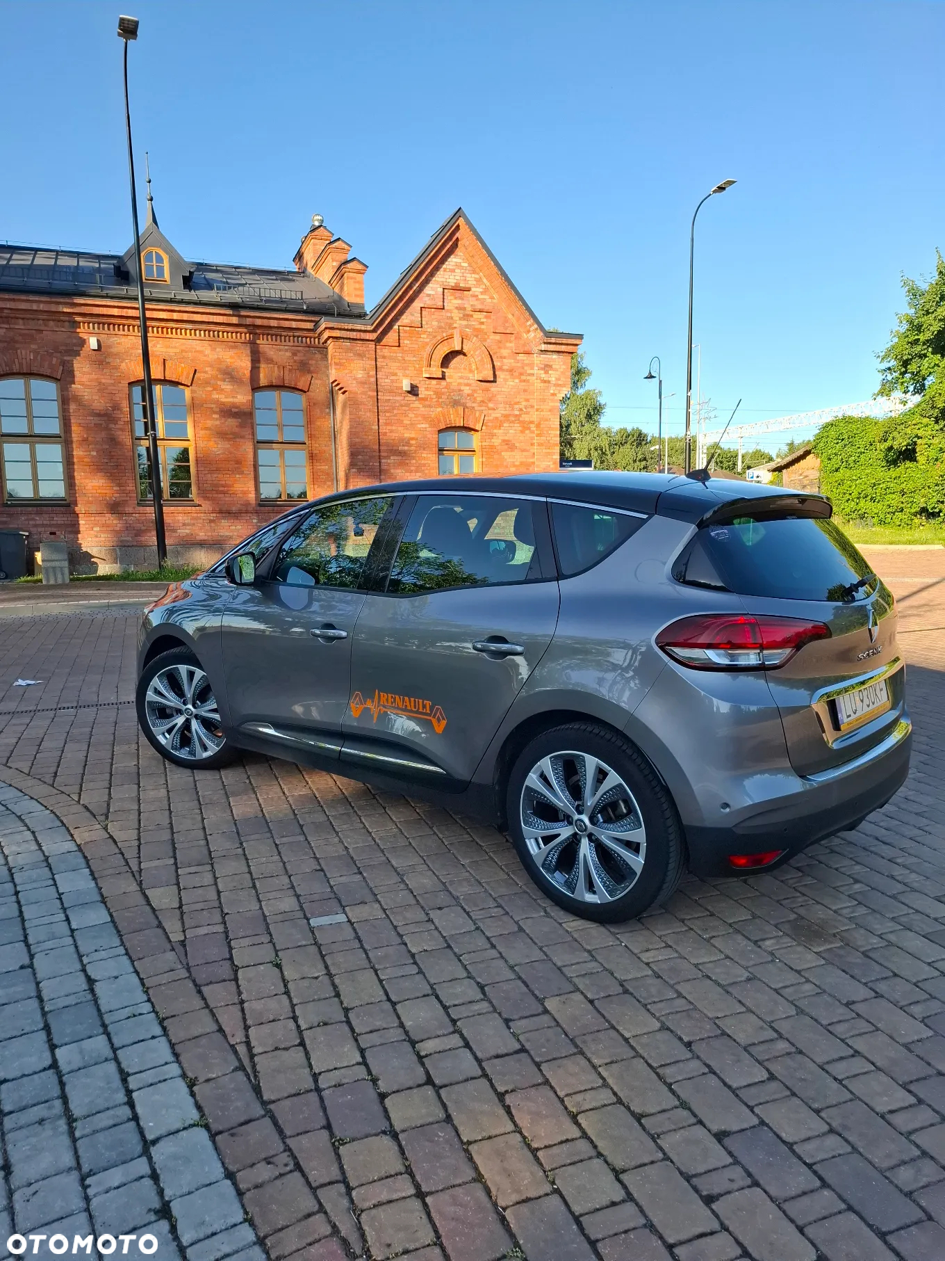 Renault Scenic 1.3 TCe FAP Intens - 4