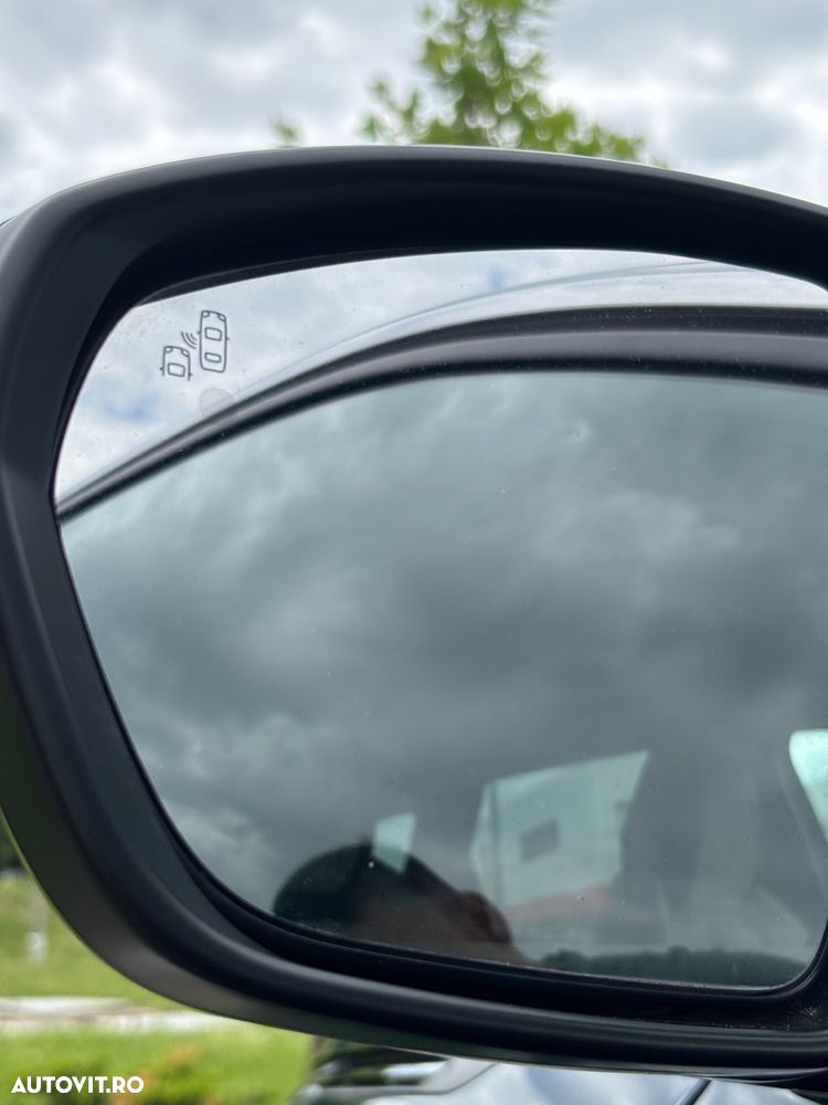 Peugeot 3008 225 e-EAT8 GT - 27