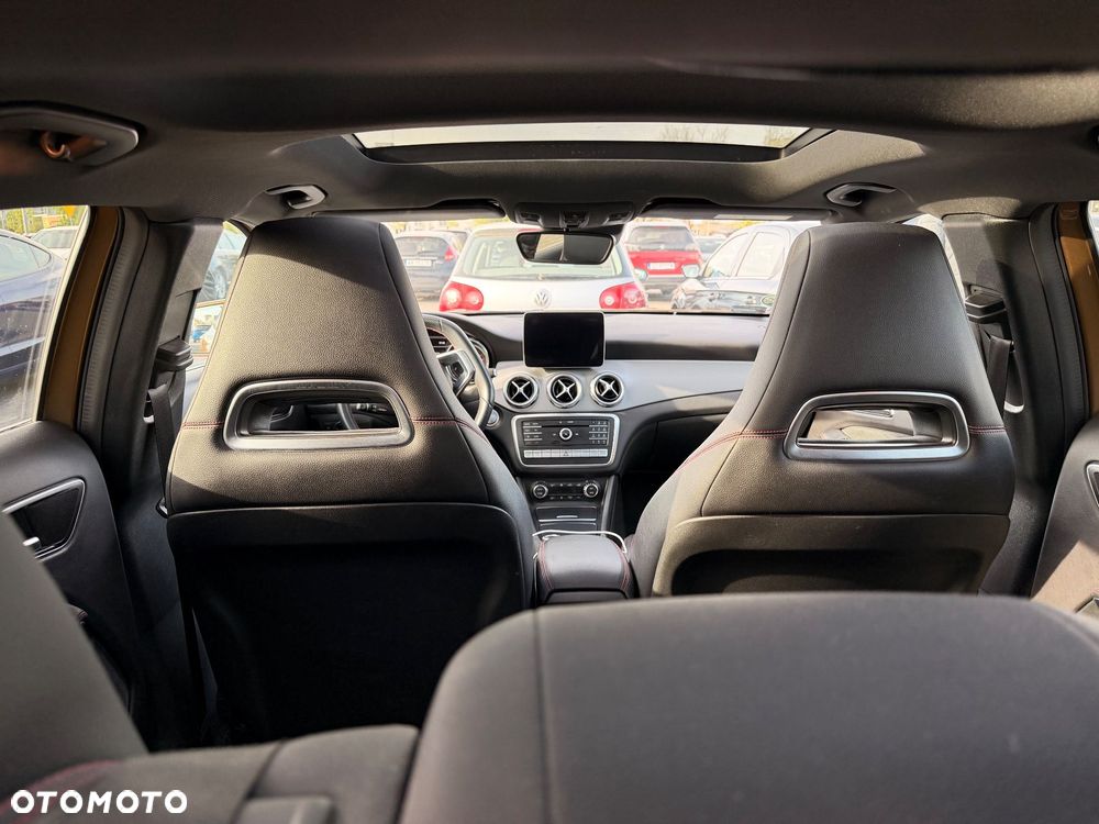 Mercedes-Benz GLA 220 4-Matic AMG Line - 20