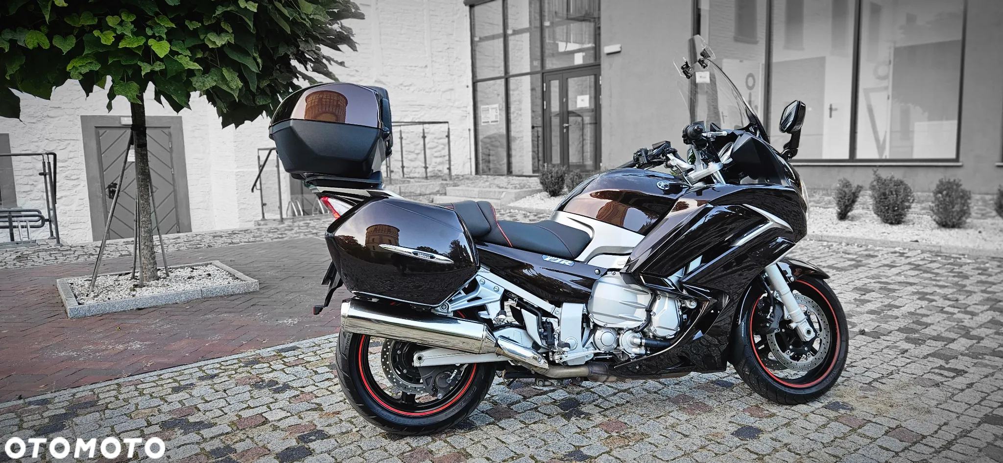 Yamaha FJR - 2