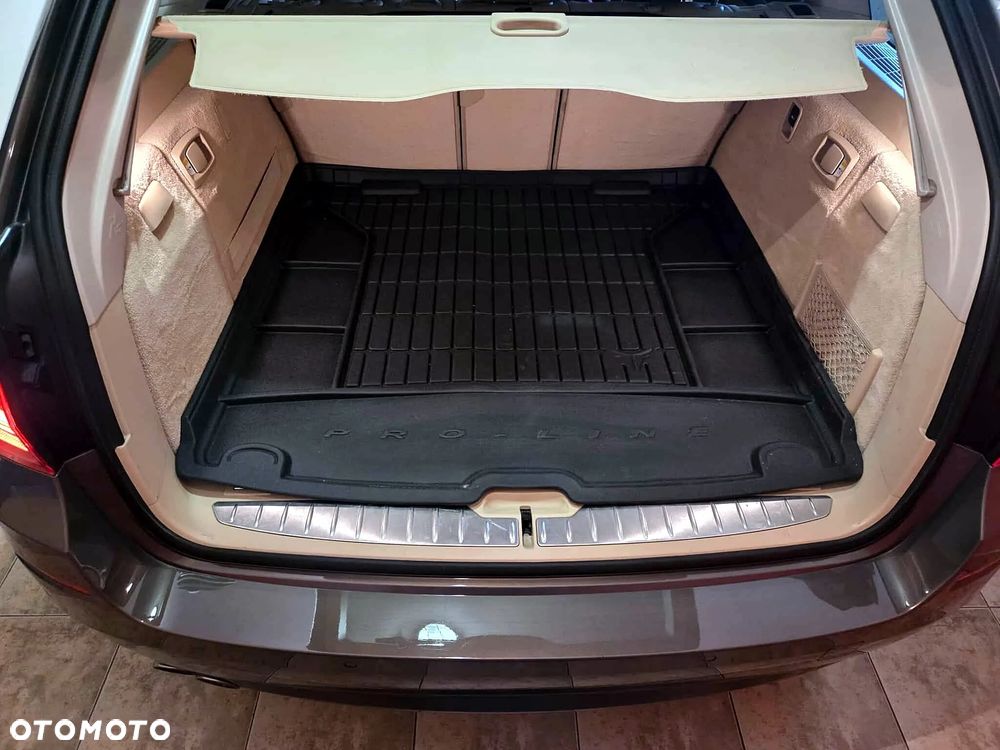 BMW Seria 5 520d Efficient Dynamics Edition Luxury Line - 35