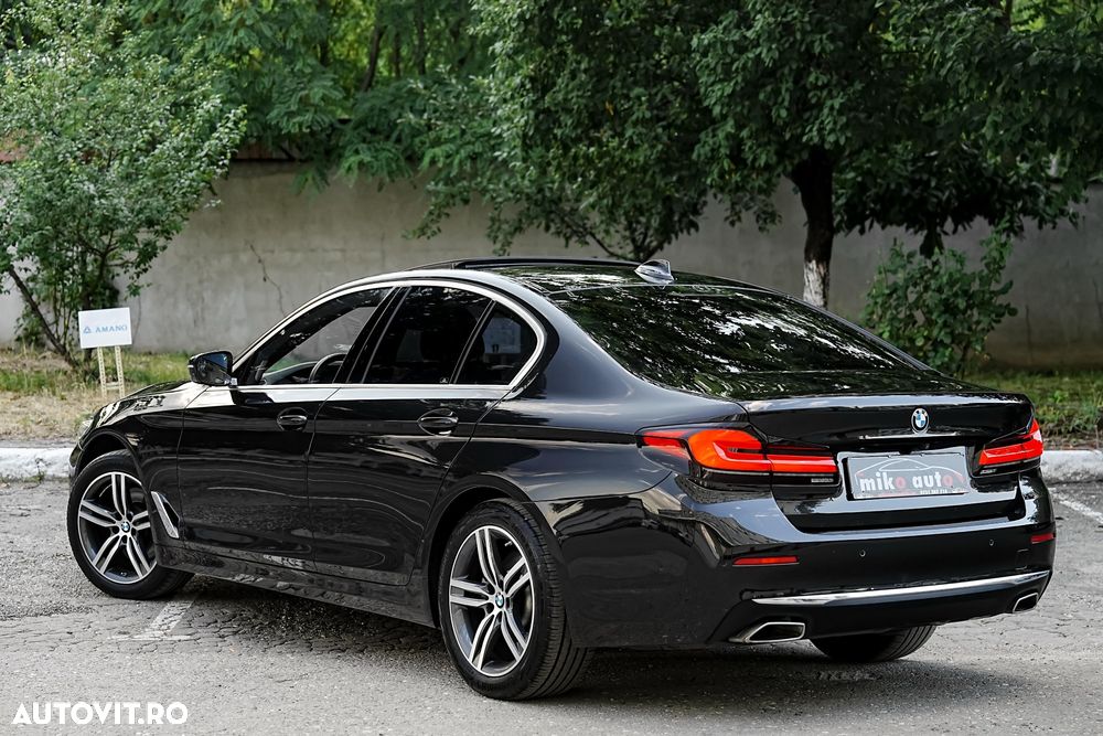 BMW Seria 5 520d Aut. Luxury Line - 10