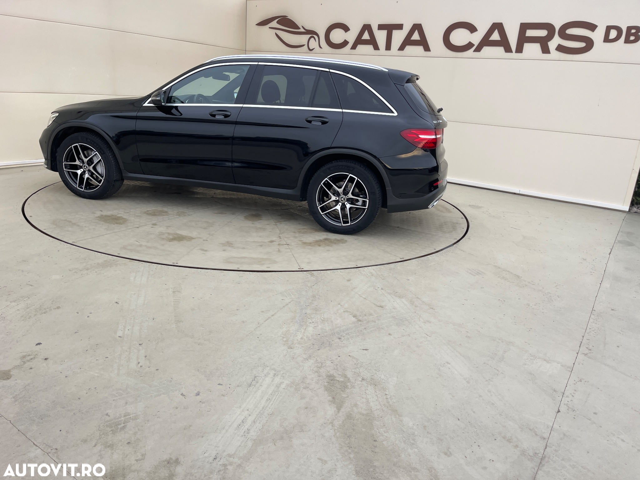 Mercedes-Benz GLC 250 d 4Matic 9G-TRONIC AMG Line - 8