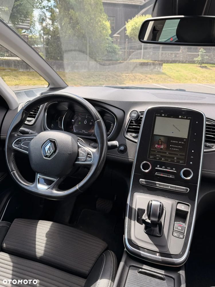 Renault Scenic - 11