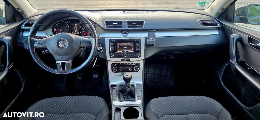 Volkswagen Passat 2.0 Blue TDI SCR Comfortline - 21