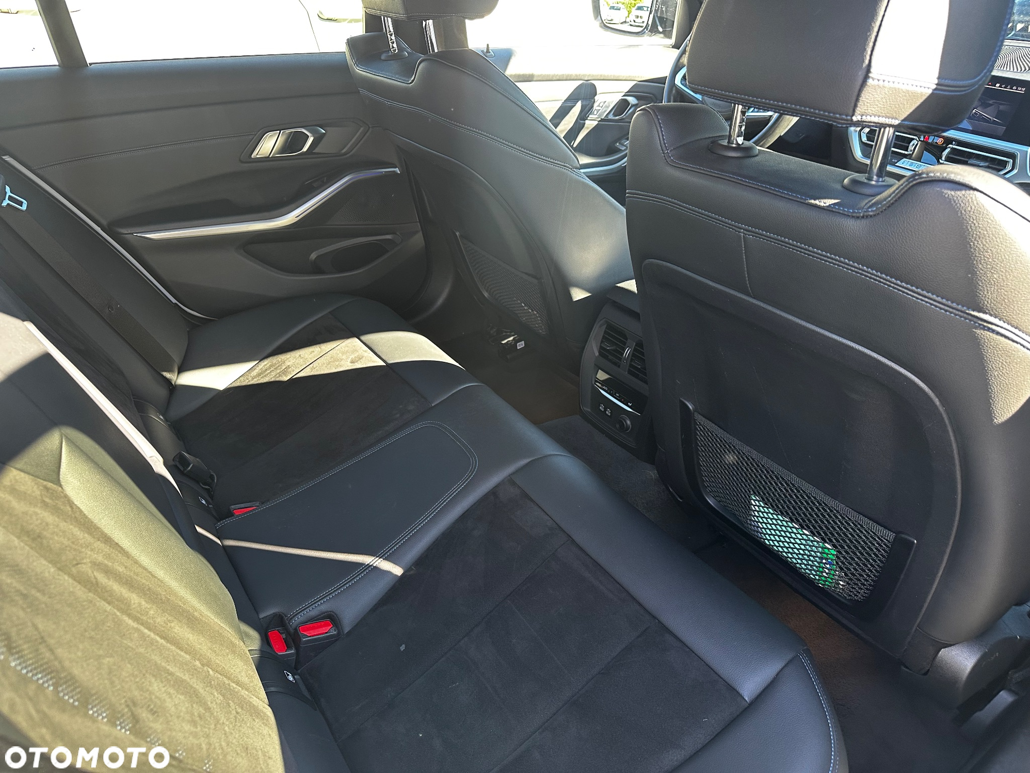 BMW Seria 3 320d xDrive M Sport - 9