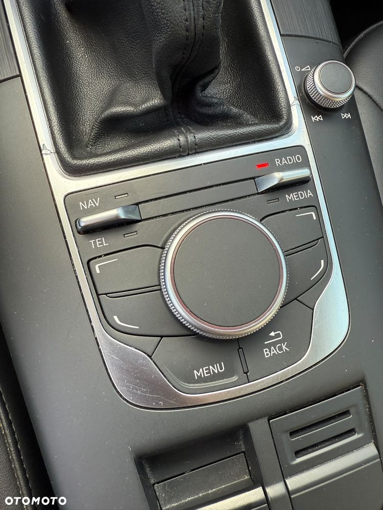 Audi A3 Sportback 1.6 TDI (clean diesel) Attraction - 16