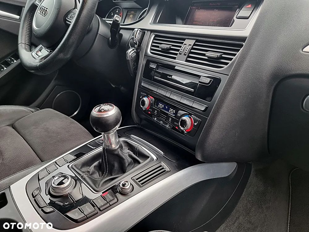 Audi A4 Avant 2.0 TDI DPF S line Sportpaket - 17