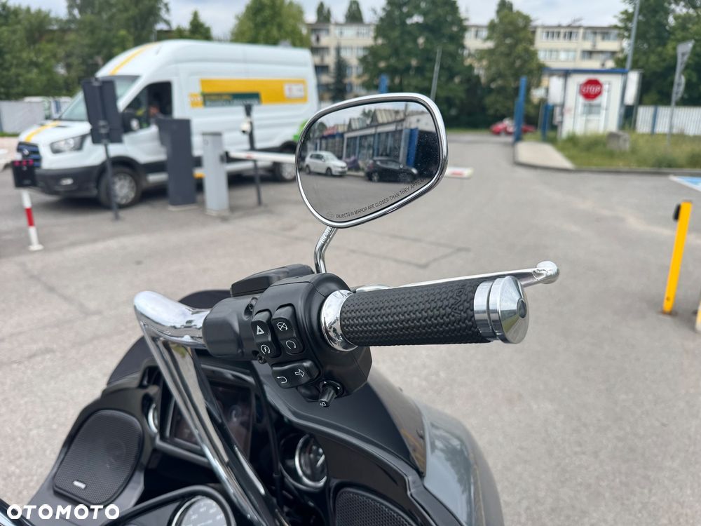 Harley-Davidson Touring Road Glide - 4