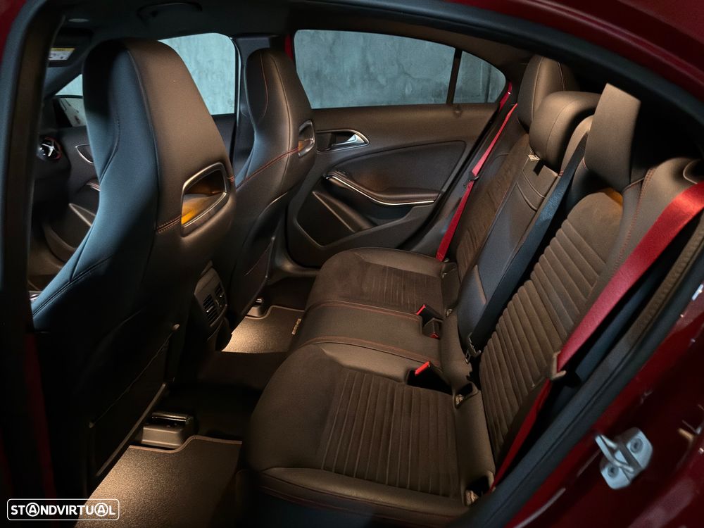 Mercedes-Benz A 45 AMG 4Matic Speedshift 7G-DCT - 14