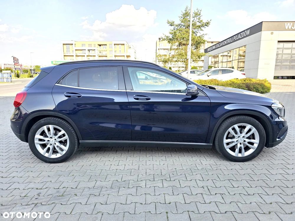 Mercedes-Benz GLA 250 4-Matic - 5