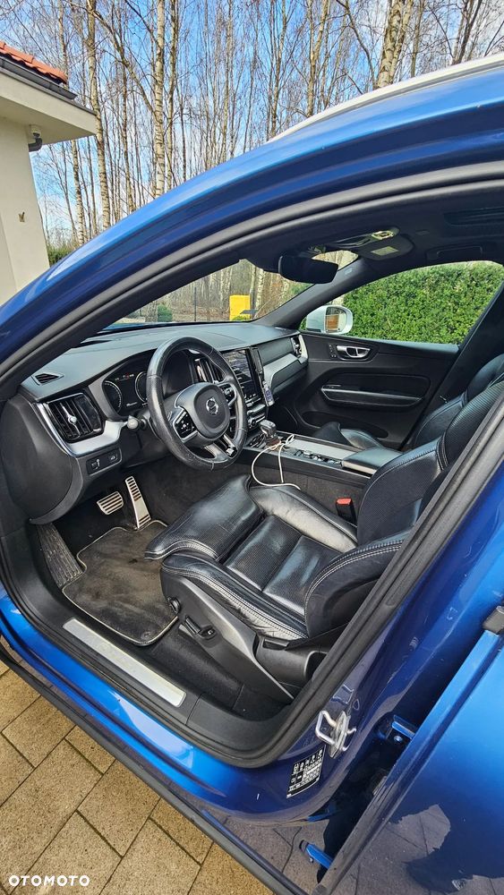 Volvo XC 60 D4 AWD R-Design - 15
