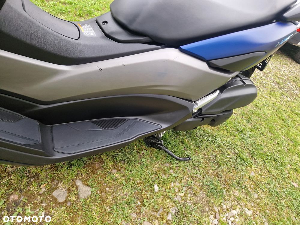 Yamaha NMAX - 32