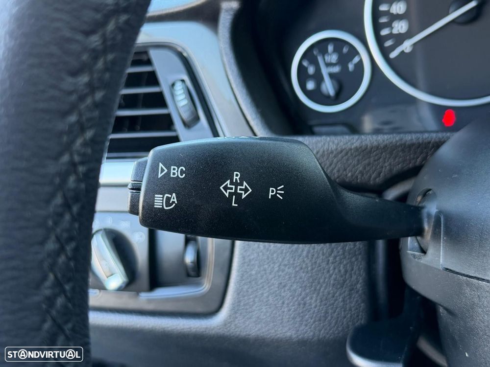 BMW 320 d Line Modern - 19