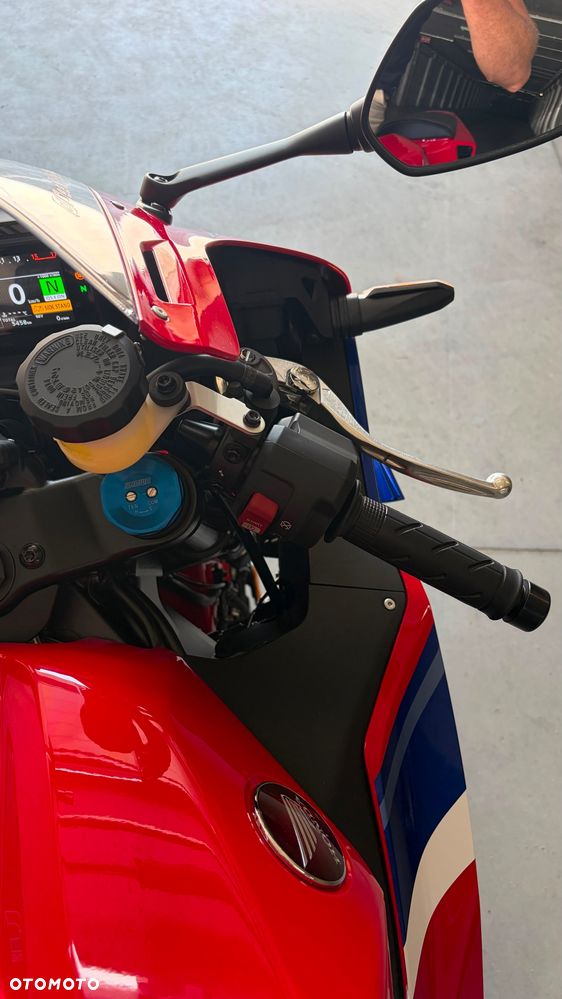 Honda CBR - 17