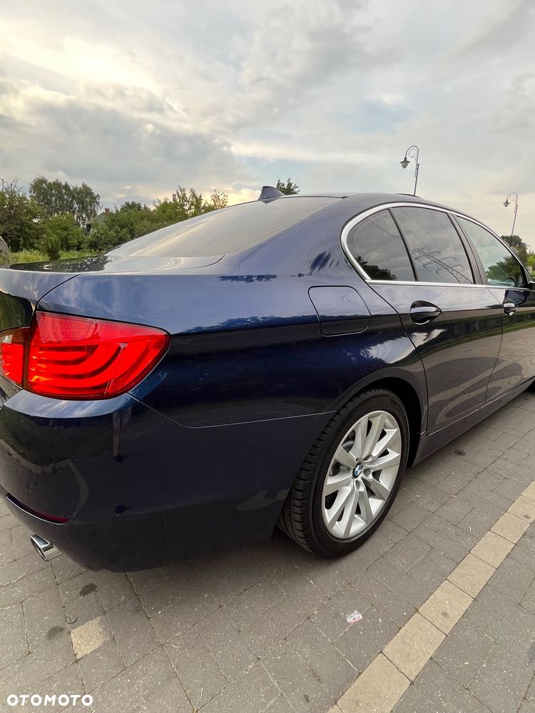 BMW Seria 5 535i xDrive - 11