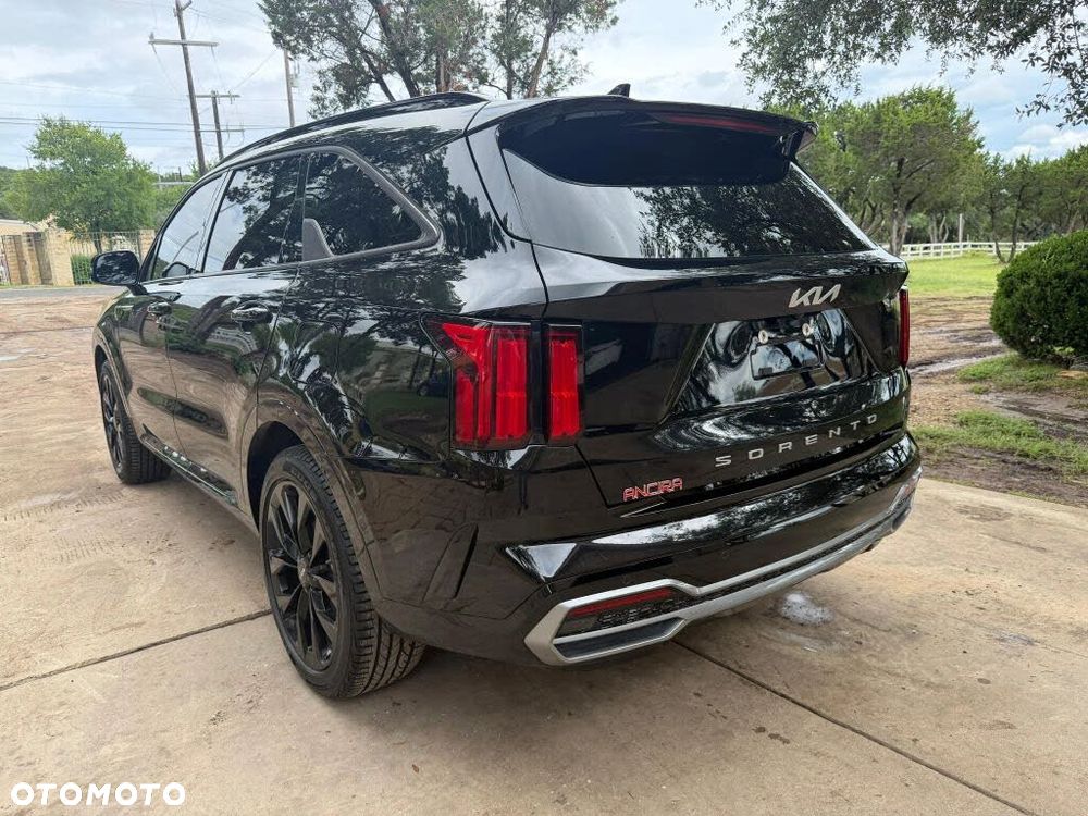 Kia Sorento - 8