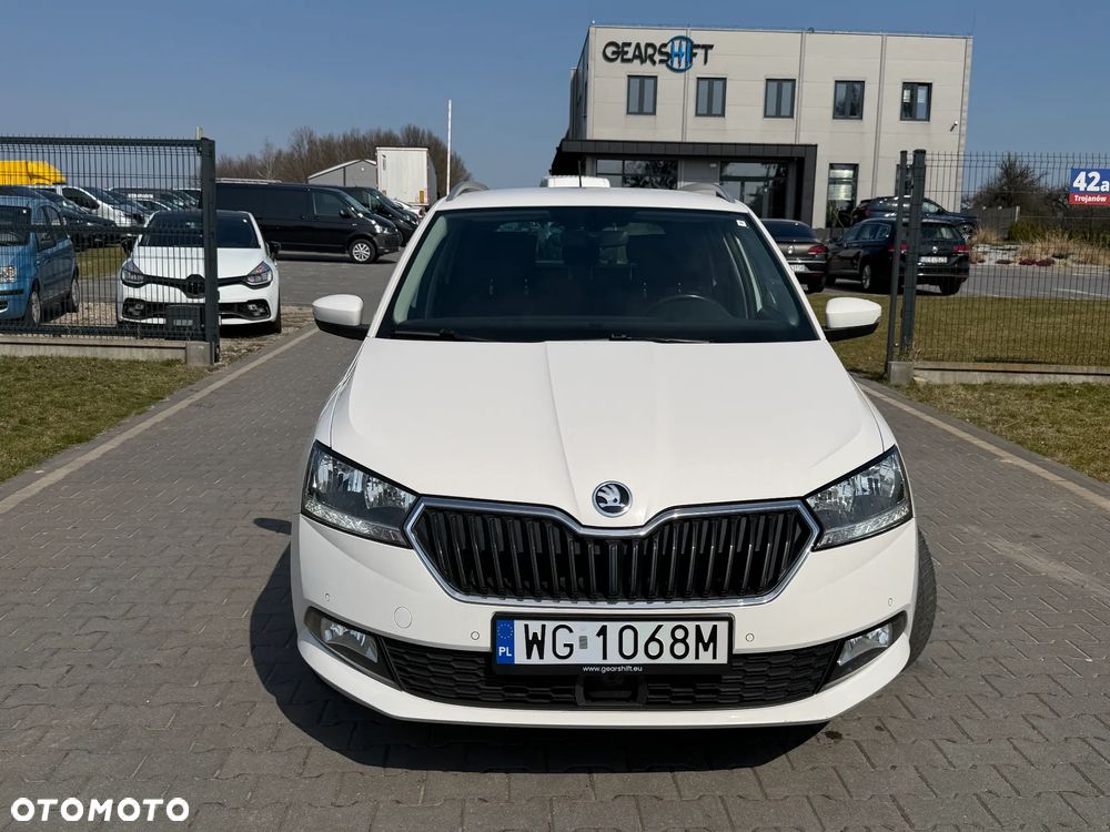 Skoda Fabia 1.0 TSI Essence - 2
