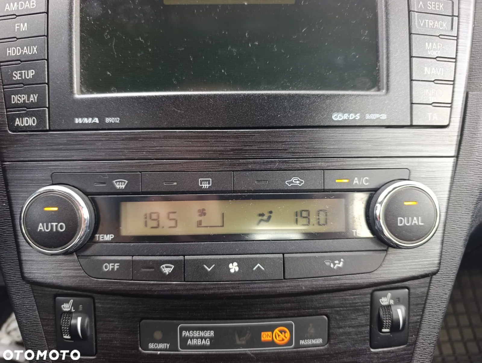 Toyota Avensis 2.0 Prestige NAVI - 18