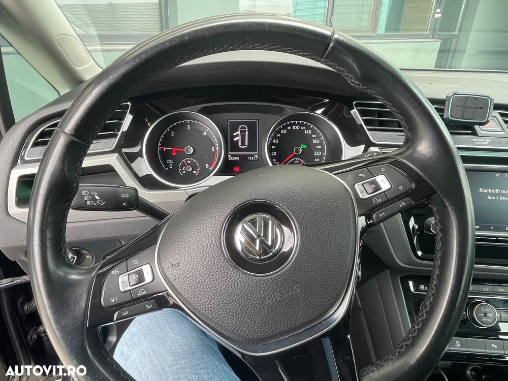 Volkswagen Touran 2.0 TDI SCR (BlueMotion Technology) DSG Comfortline - 12